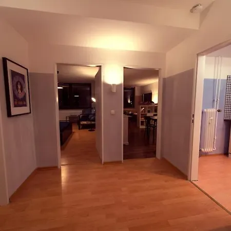 아파트 Stilvolle - Mit Balkon Und Whirlpoolwanne 마르부르크