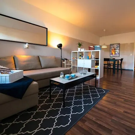 Apartment Stilvolle - Mit Balkon Und Whirlpoolwanne