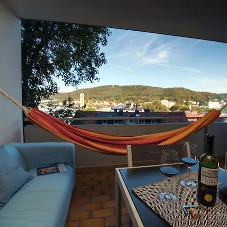Apartment Stilvolle - Mit Balkon Und Whirlpoolwanne *
